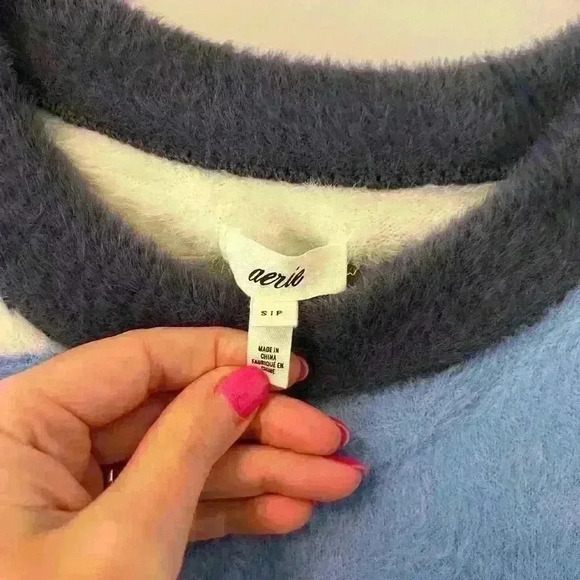 Aerie Flurry Crew Pullover Size Small - Picture 2 of 5